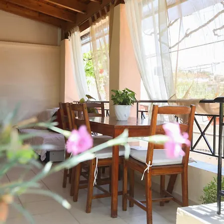 Natasha's Ferienhaus Perama (Corfu)